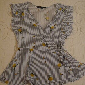 Striped wrap top with bee pattern